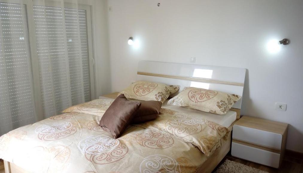 Apartments Maljevic Bar Luaran gambar